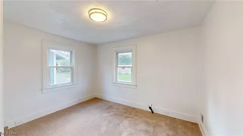 719 W 58th St, Ashtabula, OH 44004 photo 28