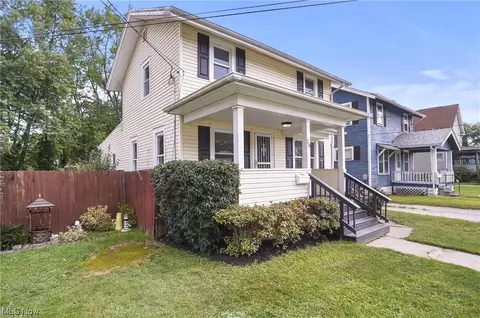 719 W 58th St, Ashtabula, OH 44004 photo 9