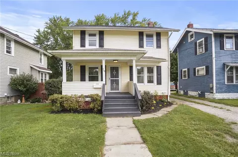 719 W 58th St, Ashtabula, OH 44004 photo 1
