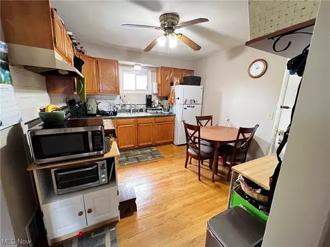 580 Villa Ave, Akron, OH 44310 photo 12