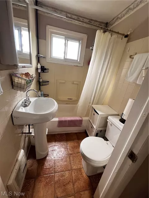580 Villa Ave, Akron, OH 44310 photo 13
