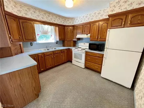 421 Netherwood Ave NW, Canton, OH 44708 photo 14
