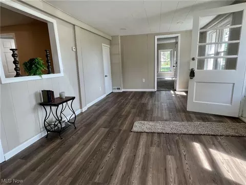 443 E Main St, Lagrange, OH 44050 photo 8