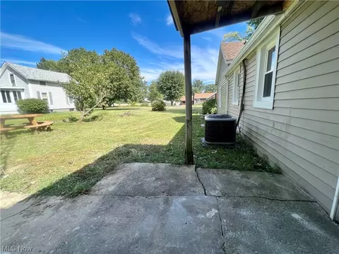 443 E Main St, Lagrange, OH 44050 photo 21