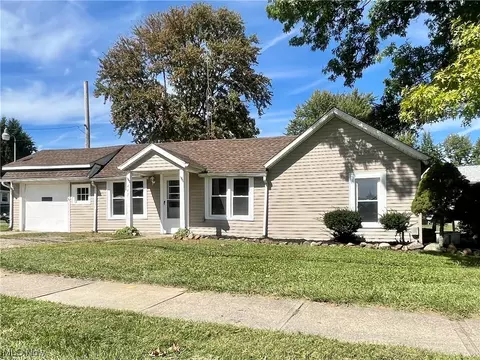 443 E Main St, Lagrange, OH 44050 photo 3