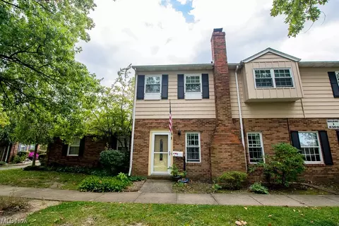8300 Deepwood Blvd #2, Mentor, OH 44060