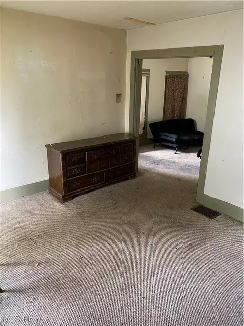 1309 W Prospect Rd, Ashtabula, OH 44004 photo 3