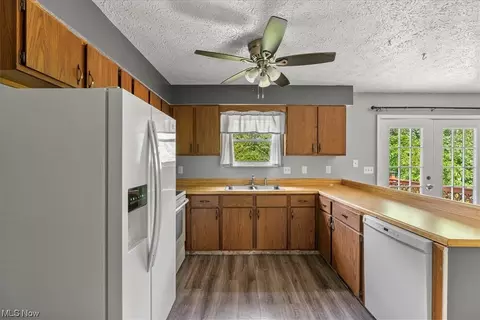 1827 Barth Rd, Belpre, OH 45714 photo 17