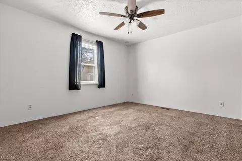 1827 Barth Rd, Belpre, OH 45714 photo 22