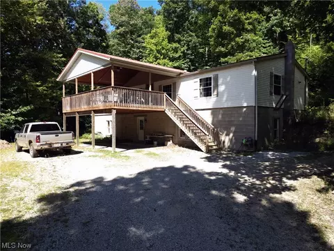 2098 Township Road 34, Killbuck, OH 44637