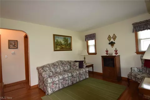 854 5th St, Struthers, OH 44471 photo 3