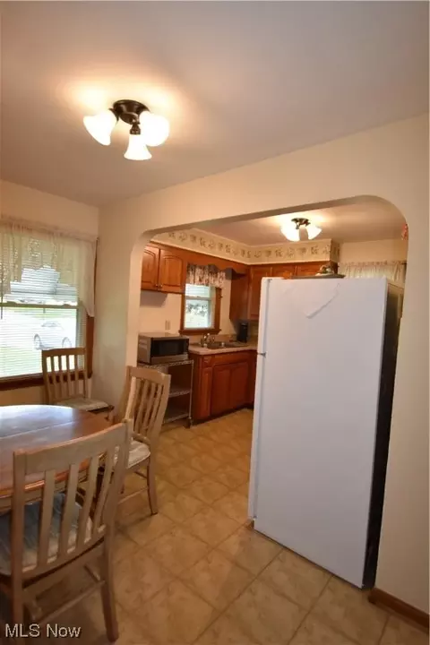 854 5th St, Struthers, OH 44471 photo 9