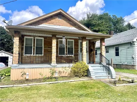 930 Cornell St, Youngstown, OH 44502