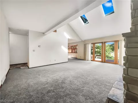 875 Hampton Cir #6, Aurora, OH 44202 photo 8