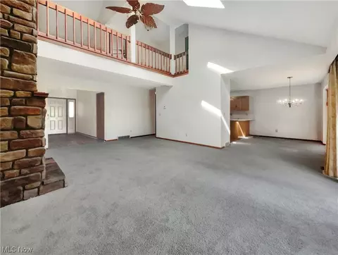 875 Hampton Cir #6, Aurora, OH 44202 photo 9