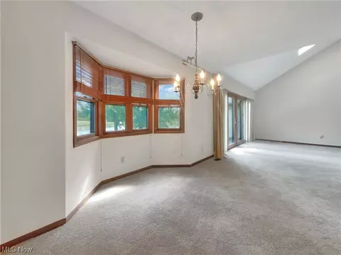 875 Hampton Cir #6, Aurora, OH 44202 photo 13