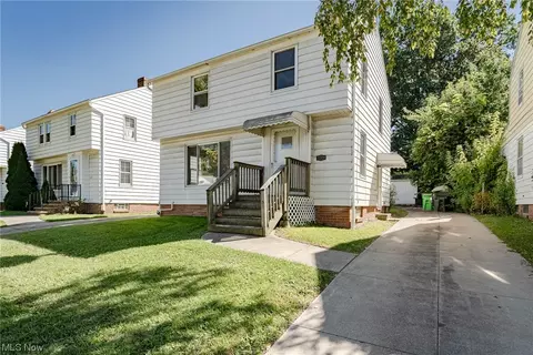 12328 Willard Ave, Garfield Heights, OH 44125