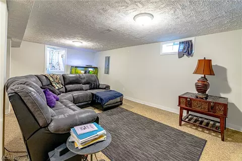 283 E 214th St, Euclid, OH 44123 photo 28