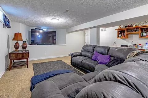 283 E 214th St, Euclid, OH 44123 photo 27