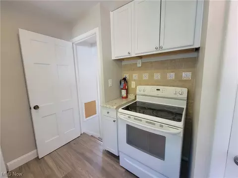 521 E 250th St, Euclid, OH 44132 photo 13