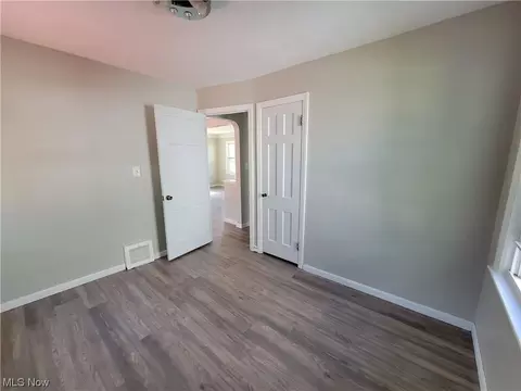 521 E 250th St, Euclid, OH 44132 photo 20