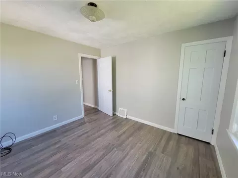 521 E 250th St, Euclid, OH 44132 photo 18