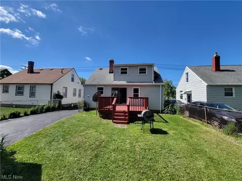 521 E 250th St, Euclid, OH 44132 photo 6