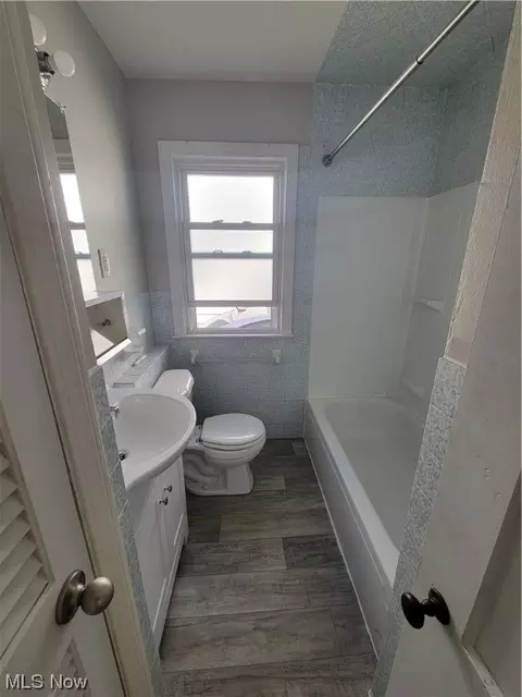 521 E 250th St, Euclid, OH 44132 photo 15