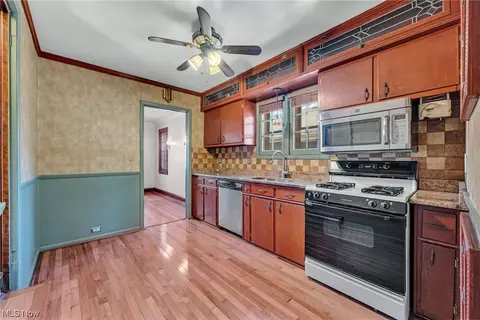 2323 Brookview Blvd, Parma, OH 44134 photo 6