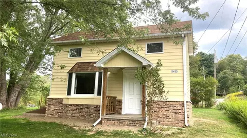 5450 Jimtown Rd, East Palestine, OH 44413