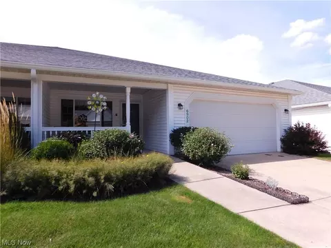 6902 Savannah Dr, North Ridgeville, OH 44039