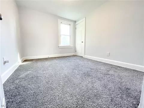 545 Noah Ave, Akron, OH 44320 photo 8