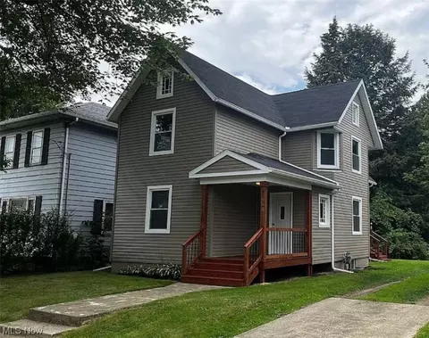 453 Mill St, Conneaut, OH 44030