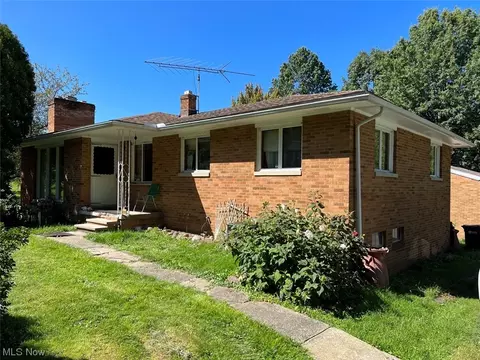 2025 Wise Rd, North Canton, OH 44720