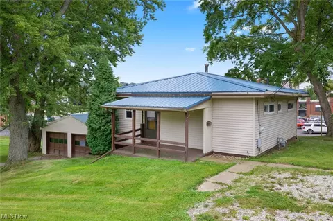 409 Vine St, Minerva, OH 44657