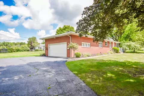 3909 Bellwood Dr NW, Canton, OH 44708 photo 24