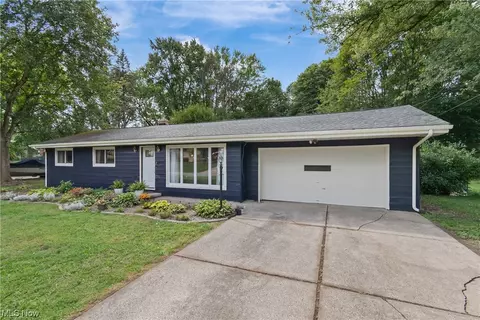 1484 Centerview Dr, Copley, OH 44321 photo 1
