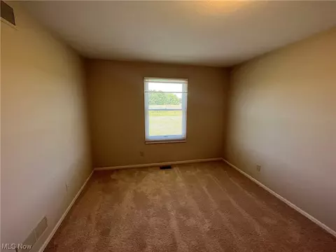6283 Giddings Rd, Rootstown, OH 44272 photo 13