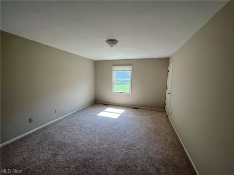 6283 Giddings Rd, Rootstown, OH 44272 photo 12