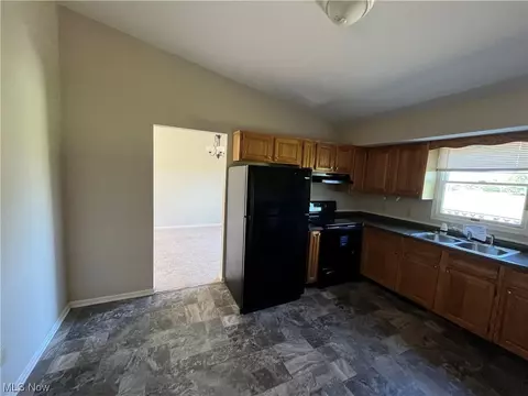 6283 Giddings Rd, Rootstown, OH 44272 photo 8