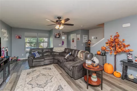 2690 Ivy Trl, Ravenna, OH 44266 photo 3