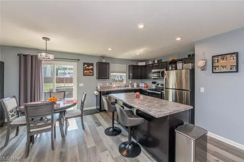 2690 Ivy Trl, Ravenna, OH 44266 photo 6