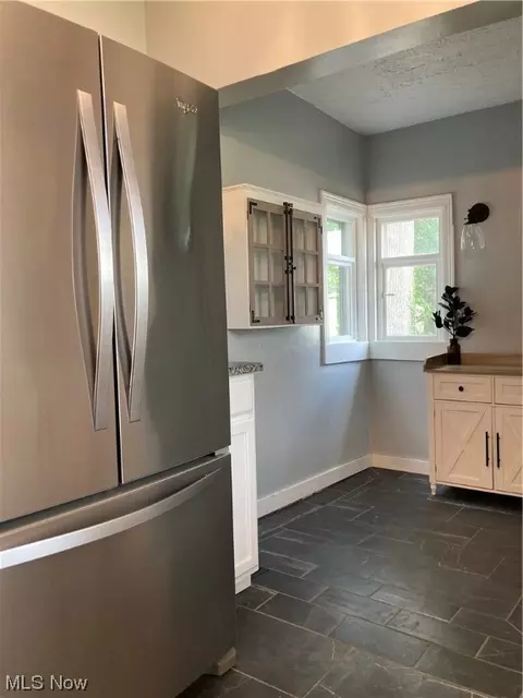 183 E Wilbeth Rd, Akron, OH 44301 photo 12