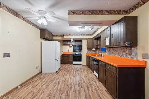 2715 Douglas Rd, Ashtabula, OH 44004 photo 18