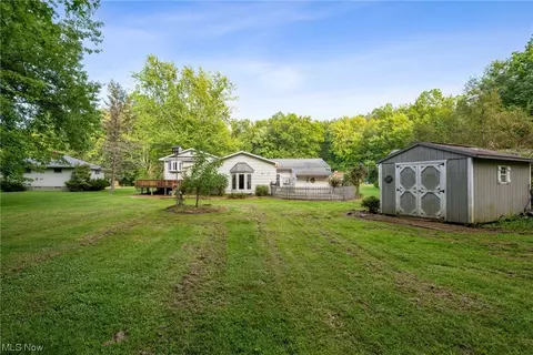 2715 Douglas Rd, Ashtabula, OH 44004 photo 9