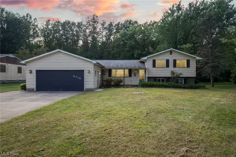 2715 Douglas Rd, Ashtabula, OH 44004