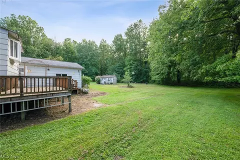 2715 Douglas Rd, Ashtabula, OH 44004 photo 6