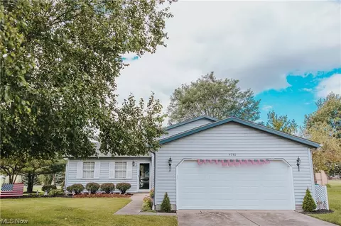 4740 Jaycox Rd, Avon, OH 44011 photo 3