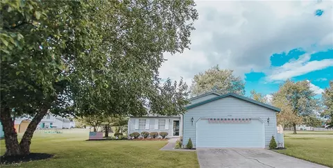 4740 Jaycox Rd, Avon, OH 44011 photo 2