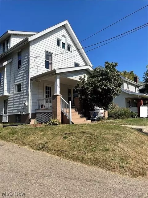 1237 13th St NW, Canton, OH 44703 photo 2